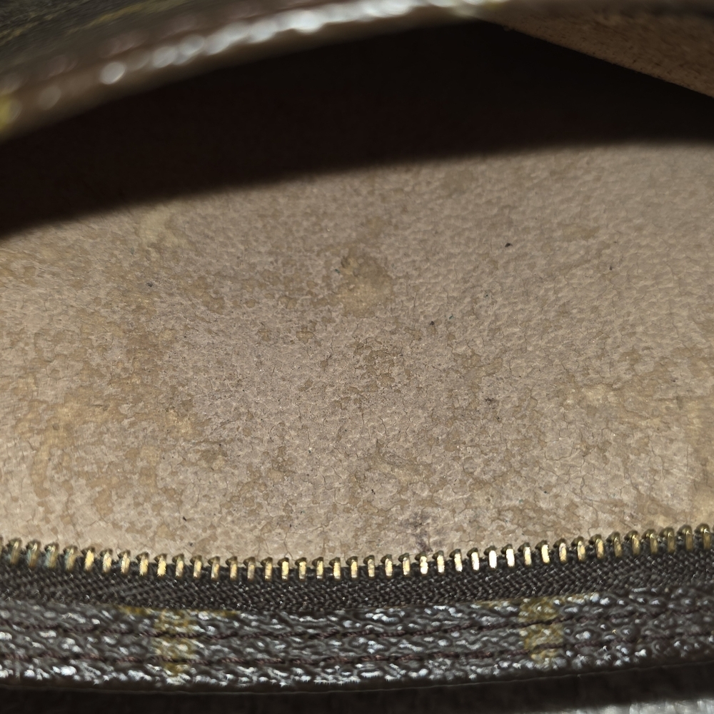 Pre-owned Louis Vuitton Monogram Pouch/Wristlet - Picture 11 of 16